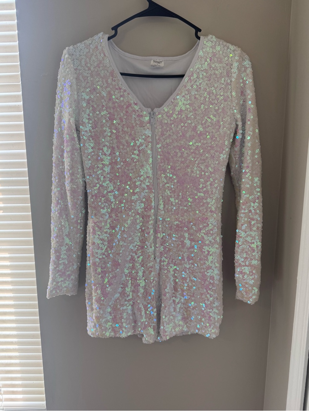 Spirit Halloween Iridescent White Sequin Romper Costume Long Sleeve S - Picture 1 of 4